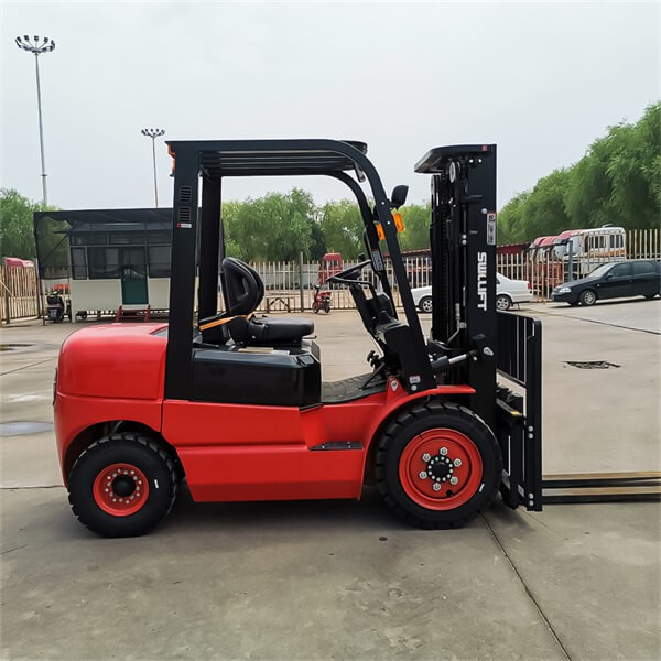 Easy Operation All Terrain Electric Forklift